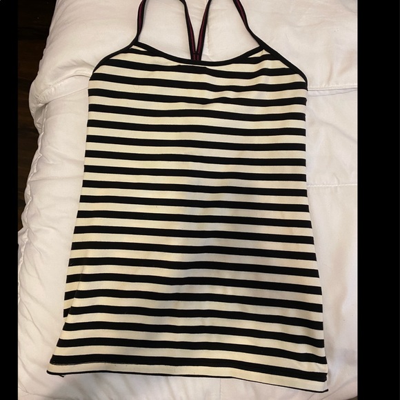 Black and white striped Power Y tank